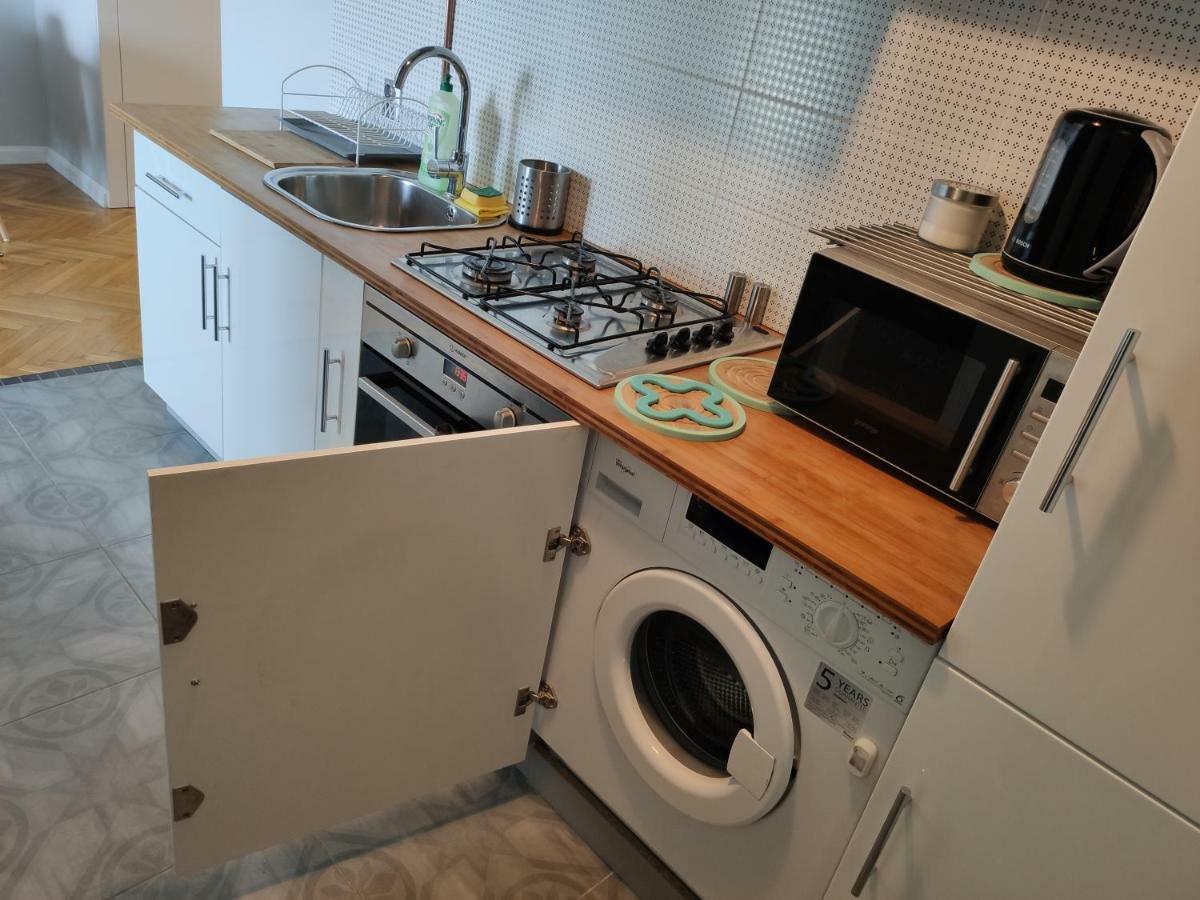 OperaApart Varşovia Exterior foto